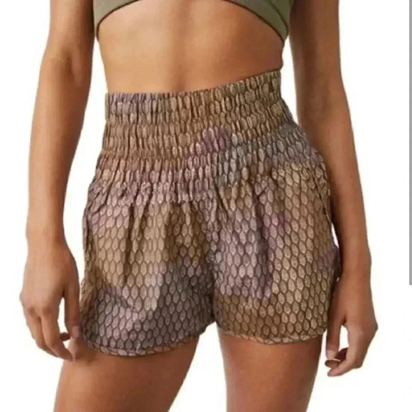 Free people MOVEMENT HIGH RISE ATHLETIC SHORT S - Picture 1 of 9